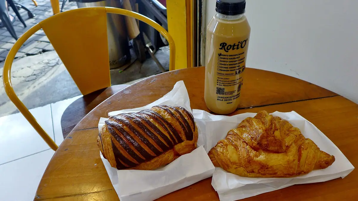 Jay-B Bakes @The Café – bakery & café in Brooke, Norwich